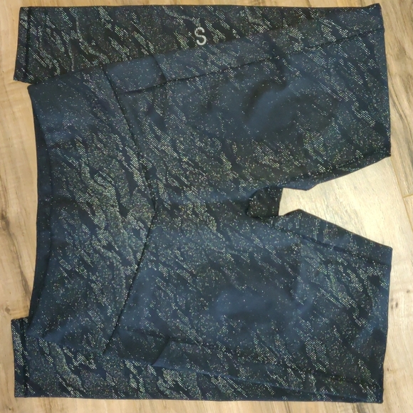 EUC CNC Luminous Camo Leggings - Picture 2 of 9